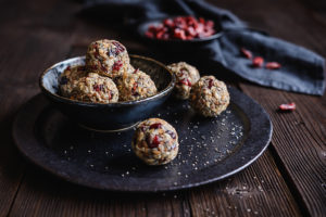 healthy-oatmeal-balls